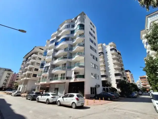 Mahmutlar'da Denize Yakın Eşyalı 2+1 Çatı Dubleksi