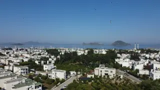 Bodrum Turgutreis'te Şehir Manzaralı 18.000 m² Arsa · Fotoğraf 1