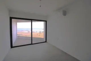 1+1 Apartment with Large Terrace in Lefke Gaziveren · Photo 13