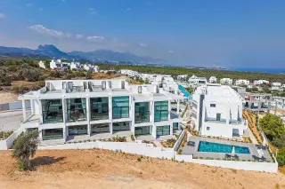 Studio Apartment with Sea and Mountain Views in Girne Karaağaç · Photo 4