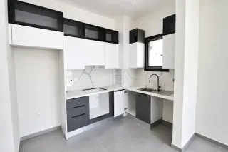2+1 квартира на первом этаже в Караогланоглу, Гирне · Фото 13