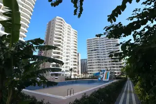 Квартира 2+1 в Арпачбахшиш, Эрдемли с современным дизайном · Фото 4