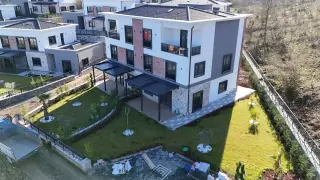 Trabzon Ortahisar'da 4+1 Modern Tasarımlı Villa · Fotoğraf 3