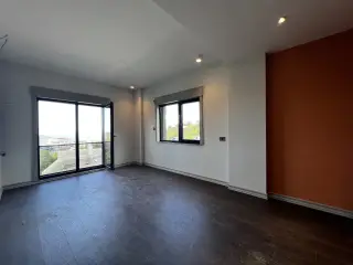 Trabzon Ortahisar'da 4+1 Modern Tasarımlı Villa · Fotoğraf 30