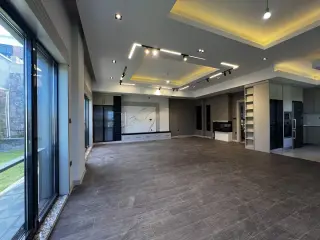 Trabzon Ortahisar'da 4+1 Modern Tasarımlı Villa · Fotoğraf 12