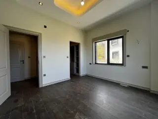 Trabzon Ortahisar'da 4+1 Modern Tasarımlı Villa · Fotoğraf 17