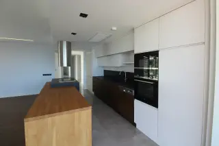 Moderne 1+1 Wohnung mit Meerblick in Göltürkbükü, Bodrum · Foto 19