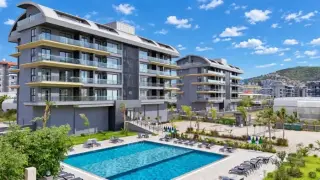 Möblierte 1+1 Wohnung in Kargıcak, 200 Meter zum Meer · Foto 1