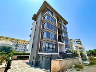 Kargıcak'ta Satılık 1+1 Daire Kapalı Havuzlu · Fotoğraf 3
