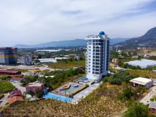 1+1 Apartment with Extensive Social Facilities in Mahmutlar, Alanya · Photo 3