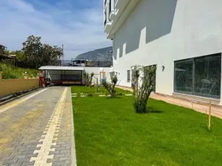 1+1 Apartment with Extensive Social Facilities in Mahmutlar, Alanya · Photo 9