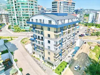 Mahmutlar'da Eşyalı 1+1 Satılık Daire · Fotoğraf 1