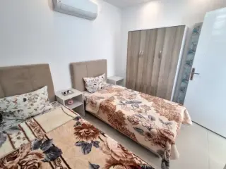 Möblierte 2+1 Dachgeschoss-Duplexwohnung nahe dem Meer in Mahmutlar · Foto 14