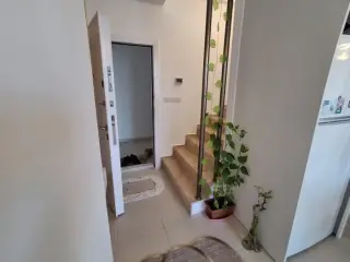 Möblierte 2+1 Dachgeschoss-Duplexwohnung nahe dem Meer in Mahmutlar · Foto 15
