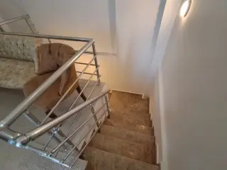Möblierte 2+1 Dachgeschoss-Duplexwohnung nahe dem Meer in Mahmutlar · Foto 17