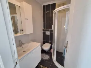 Möblierte 2+1 Dachgeschoss-Duplexwohnung nahe dem Meer in Mahmutlar · Foto 24