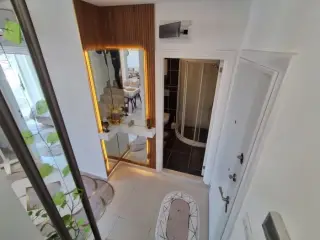 Möblierte 2+1 Dachgeschoss-Duplexwohnung nahe dem Meer in Mahmutlar · Foto 18