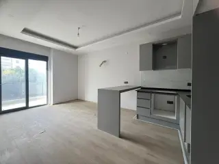 Avsallar'da Açık ve Kapalı Havuzlu Sıfır 1+1 Daire · Fotoğraf 14