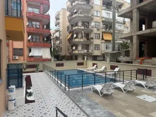 2+1 Wohnung mit Pool und Tiefgarage im Zentrum von Alanya · Foto 12