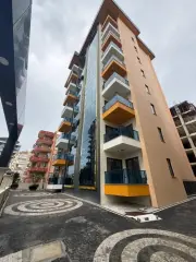 2+1 Wohnung mit Pool und Tiefgarage im Zentrum von Alanya · Foto 5