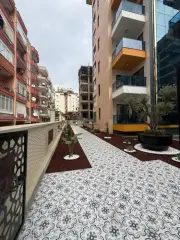 2+1 Wohnung mit Pool und Tiefgarage im Zentrum von Alanya · Foto 3