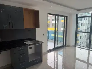 2+1 Wohnung mit Pool und Tiefgarage im Zentrum von Alanya · Foto 16