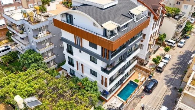 Wohnung 2+1 nur 100 Meter vom Meer in Alanya Zentrum