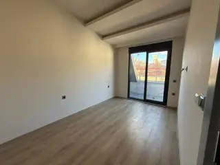 Alanya Merkez'de Denize Yakın 2+1 Dubleks Satılık Daire · Fotoğraf 15