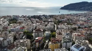 Alanya Merkez'de Denize Yakın 2+1 Dubleks Satılık Daire · Fotoğraf 4