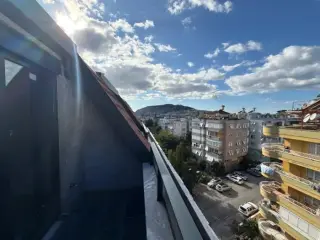 Alanya Merkez'de Denize Yakın 2+1 Dubleks Satılık Daire · Fotoğraf 22