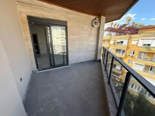 Alanya Merkez'de Denize Yakın 2+1 Dubleks Satılık Daire · Fotoğraf 23