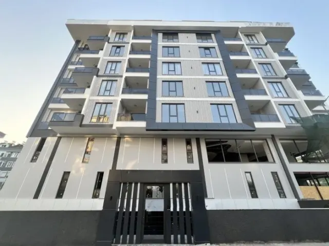Oba'da Eşyalı 1+1 Daire - Havuz ve Sauna İmkanlı
