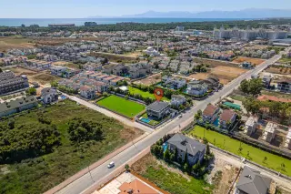 Modern 4+1 Villa with Private Pool in Belek, Serik, Antalya · Photo 6