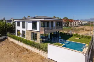 Modern 4+1 Villa with Private Pool in Belek, Serik, Antalya · Photo 3