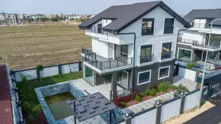 Antalya Serik Kadriye'de 4+1 Modern Villa · Fotoğraf 2