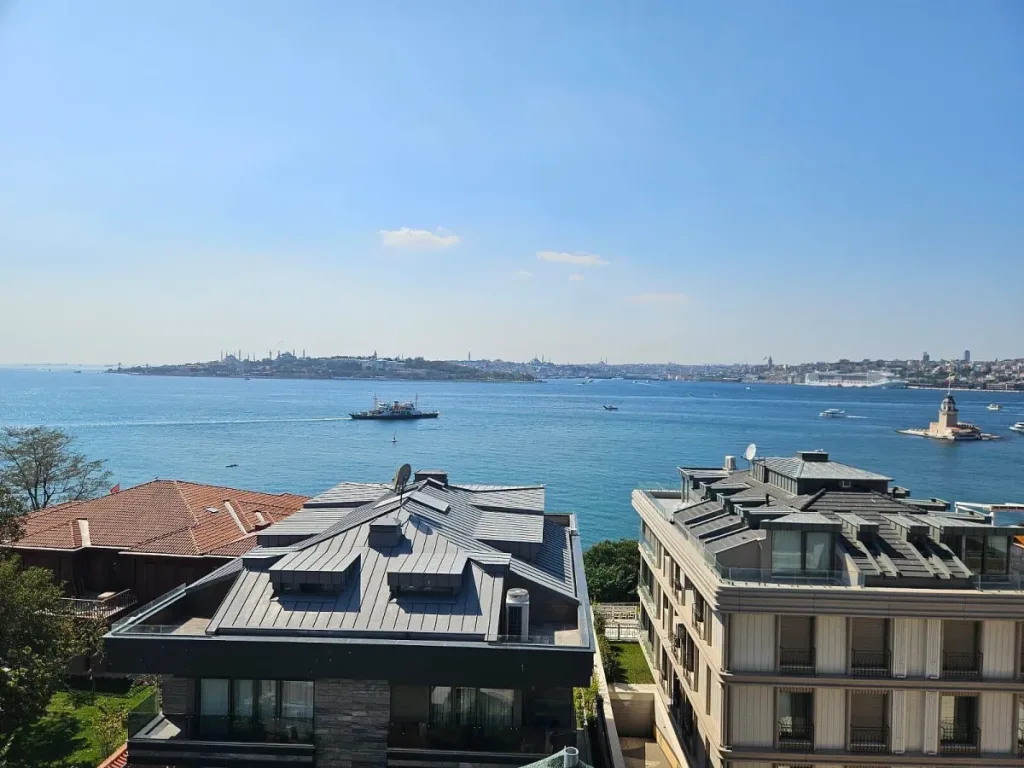 6+1 Duplexwohnung in Salacak, Üsküdar mit Meerblick · Foto 1