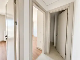 Moderne 1+1 Wohnung mit Terrasse in Maltepe Cevizli · Foto 33