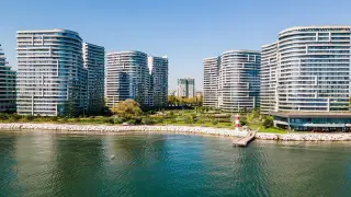 1+1 Apartment in Bakırköy Ataköy with Balcony · Photo 1