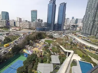 Spacious 6+1 Apartment in Levazım, Beşiktaş, Istanbul · Photo 2