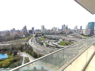 Spacious 6+1 Apartment in Levazım, Beşiktaş, Istanbul · Photo 5