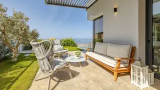 Bodrum Gümüşlük'te Deniz Manzaralı Modern 4+1 Villa · Fotoğraf 9