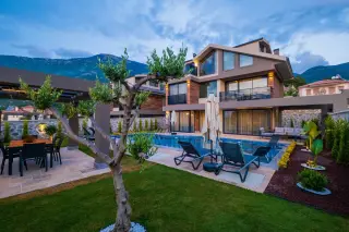 Ölüdeniz'de 3+1 Modern Villa · Fotoğraf 1