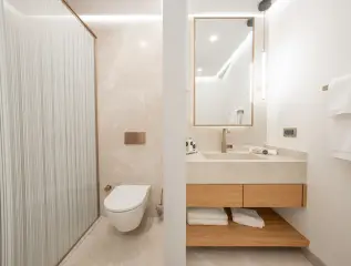 Bodrum Göltürkbükü'nde Deniz Manzaralı 4+1 Villa · Fotoğraf 40