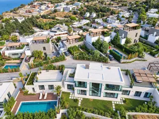 Просторная вилла 6+1 в Койунбабе, Бодрум · Фото 7
