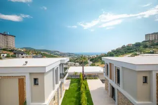 1+1 Apartment with Sea View in Kargıcak, Alanya · Photo 18