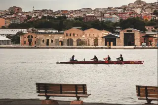 Современная квартира 1+1 в Кечеджи Пири, Бейоглу, Стамбул · Фото 21
