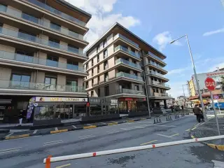 2+1 Apartment for Sale in Gülbahar Şişli, Istanbul · Photo 4