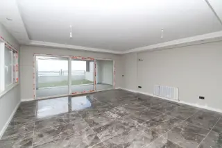 Çınarcık Hasanbaba'da Deniz ve Doğa Manzaralı 3+1 Villa · Fotoğraf 19