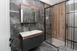 Çınarcık Hasanbaba'da Deniz ve Doğa Manzaralı 3+1 Villa · Fotoğraf 29