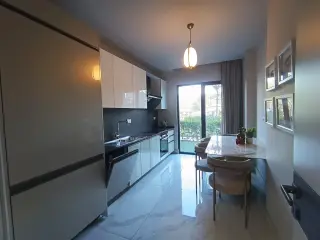 Sarıyer Huzur Mahallesi'nde 1+1 Modern Daire · Fotoğraf 24